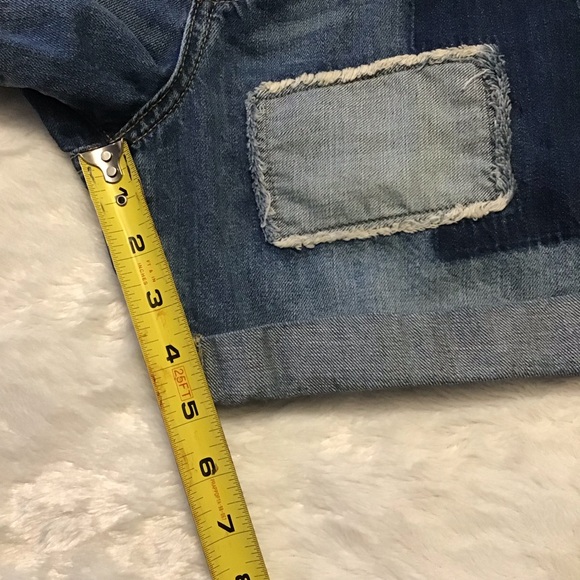 Old Navy Boyfriend Jean Shorts. Patches, Distressed, Relaxed Fit.Sz 2 - Picture 5 of 8